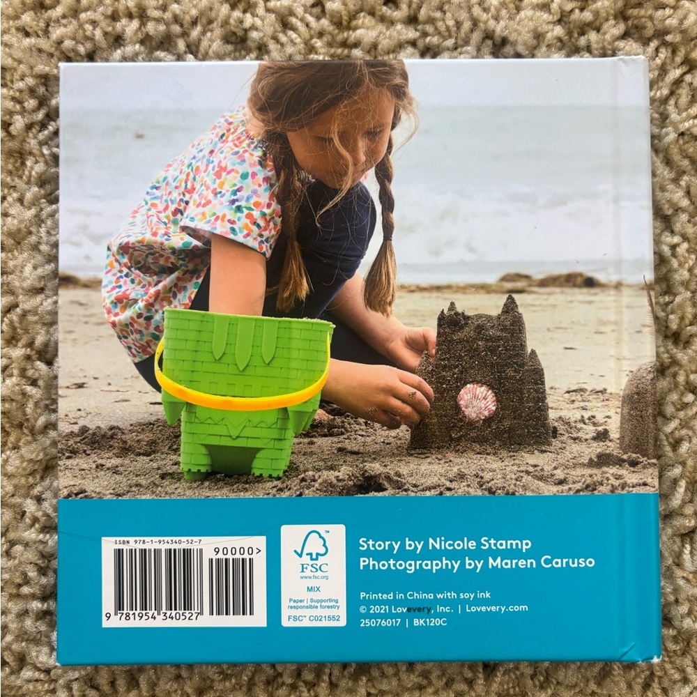 Lovevery Book At The Beach - Picture 2 of 2